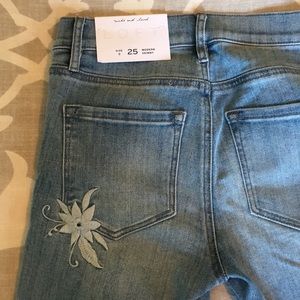 LOFT Embroidered Modern Skinny Jeans